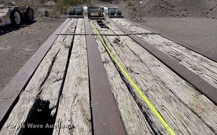 image for item DO2542 1986 Knight KB632 lowboy equipment trailer