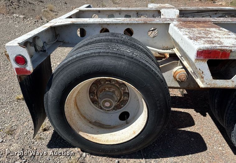 image for item DO2542 1986 Knight KB632 lowboy equipment trailer