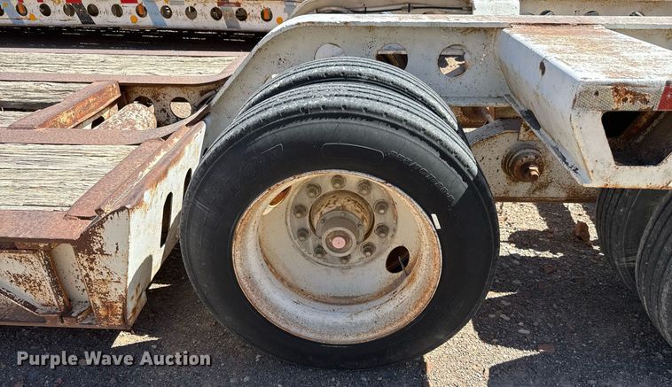 image for item DO2542 1986 Knight KB632 lowboy equipment trailer