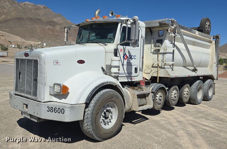 image for item DO2543 2007 Peterbilt 357 dump truck