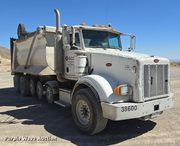 image for item DO2543 2007 Peterbilt 357 dump truck
