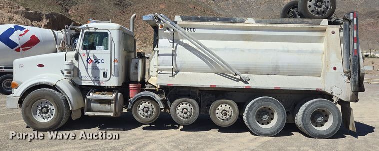 image for item DO2543 2007 Peterbilt 357 dump truck