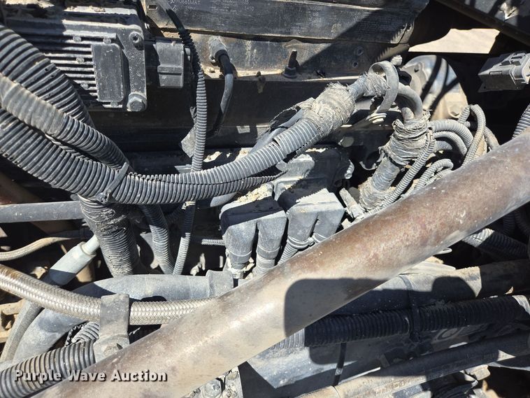 image for item DO2543 2007 Peterbilt 357 dump truck