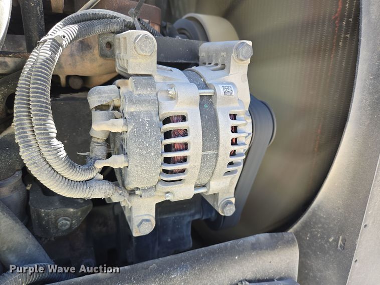 image for item DO2543 2007 Peterbilt 357 dump truck