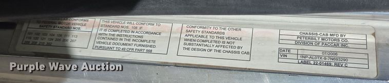 image for item DO2543 2007 Peterbilt 357 dump truck