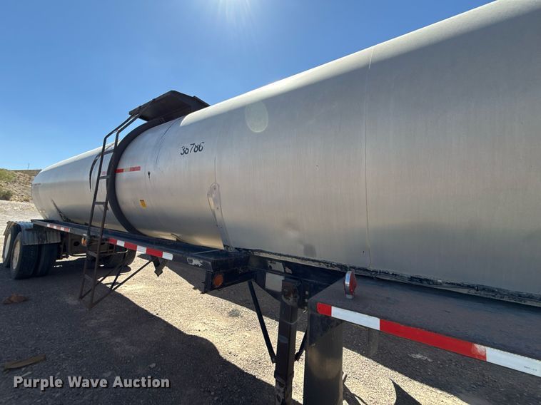 image for item DO2544 1980 Fruehauf TEHF2R7000 tank trailer