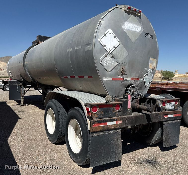 image for item DO2544 1980 Fruehauf TEHF2R7000 tank trailer