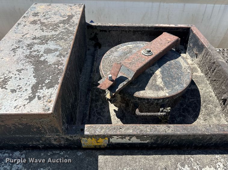 image for item DO2544 1980 Fruehauf TEHF2R7000 tank trailer