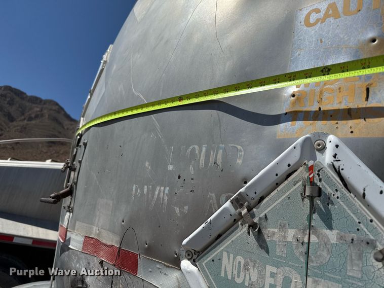 image for item DO2544 1980 Fruehauf TEHF2R7000 tank trailer