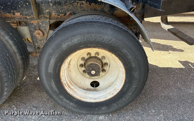 image for item DO2544 1980 Fruehauf TEHF2R7000 tank trailer