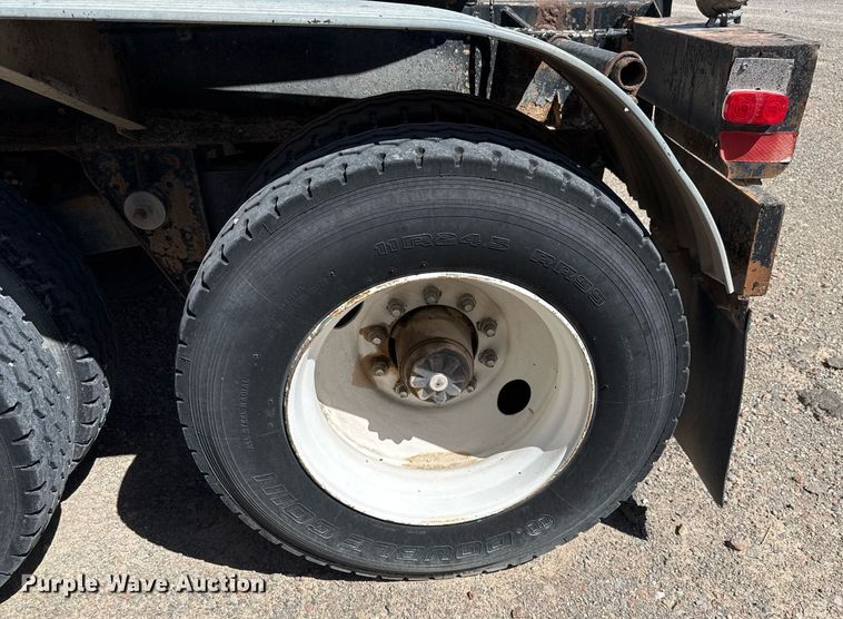 image for item DO2544 1980 Fruehauf TEHF2R7000 tank trailer