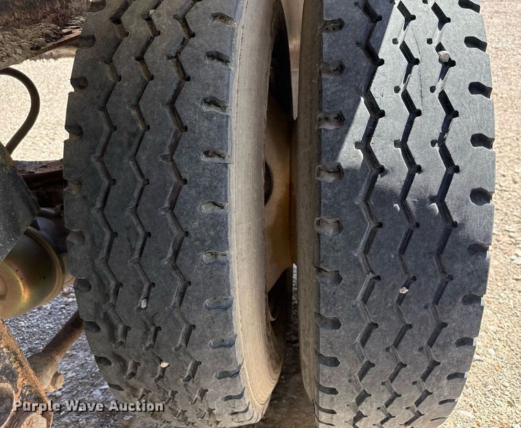 image for item DO2544 1980 Fruehauf TEHF2R7000 tank trailer