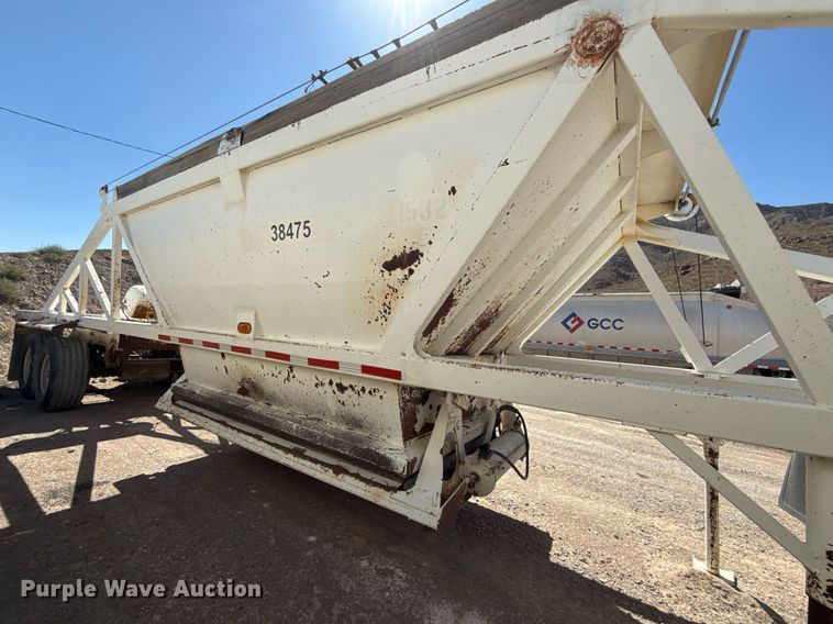 image for item DO2545 1996 Ranch Mfg. bottom dump trailer