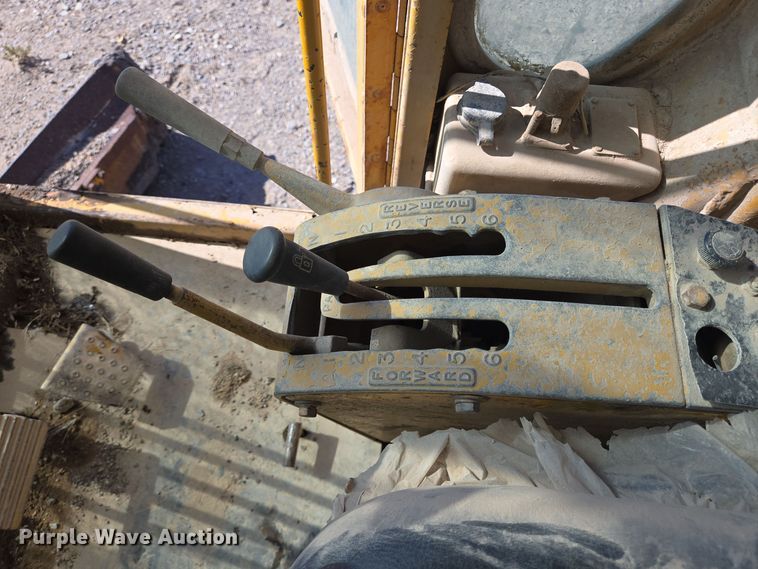 image for item DO2546 1978 Caterpillar  140G motor grader