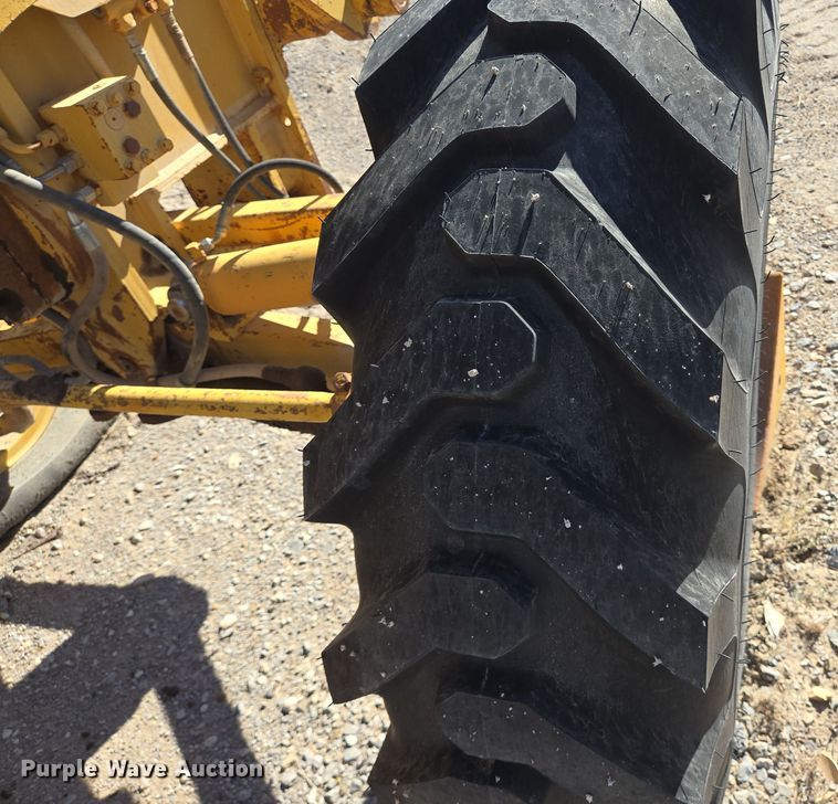 image for item DO2546 1978 Caterpillar  140G motor grader