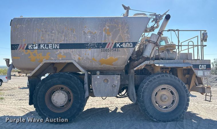 image for item DO2547 1990 Caterpillar  769C water wagon