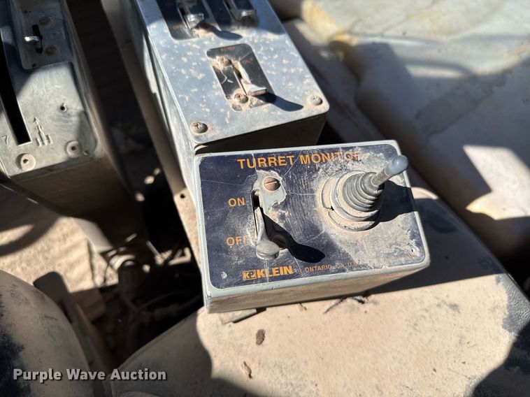 image for item DO2547 1990 Caterpillar  769C water wagon