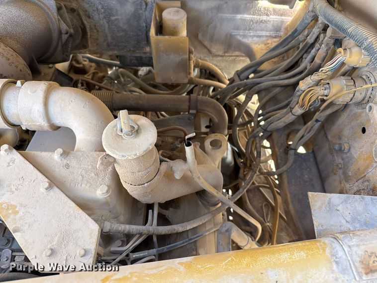 image for item DO2547 1990 Caterpillar  769C water wagon