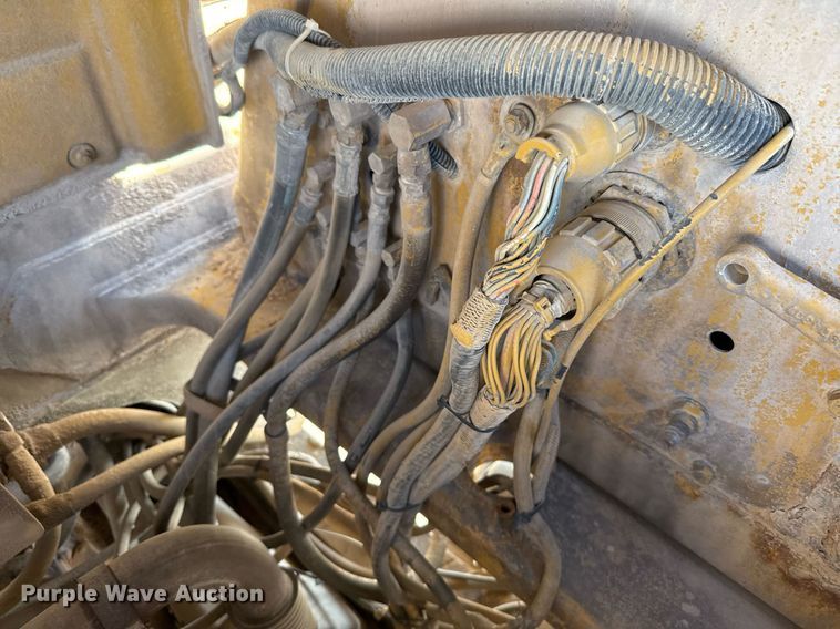 image for item DO2547 1990 Caterpillar  769C water wagon