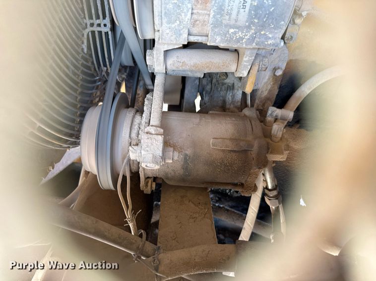 image for item DO2547 1990 Caterpillar  769C water wagon