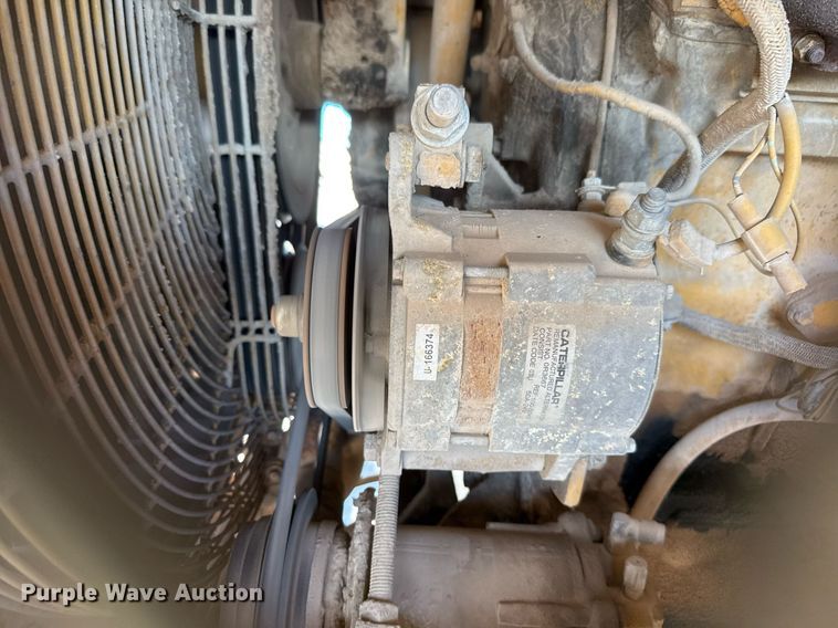 image for item DO2547 1990 Caterpillar  769C water wagon