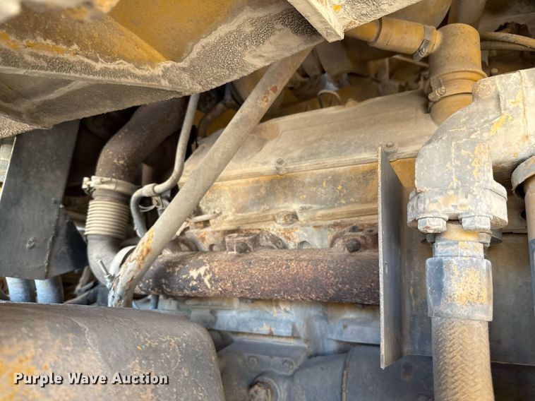 image for item DO2547 1990 Caterpillar  769C water wagon