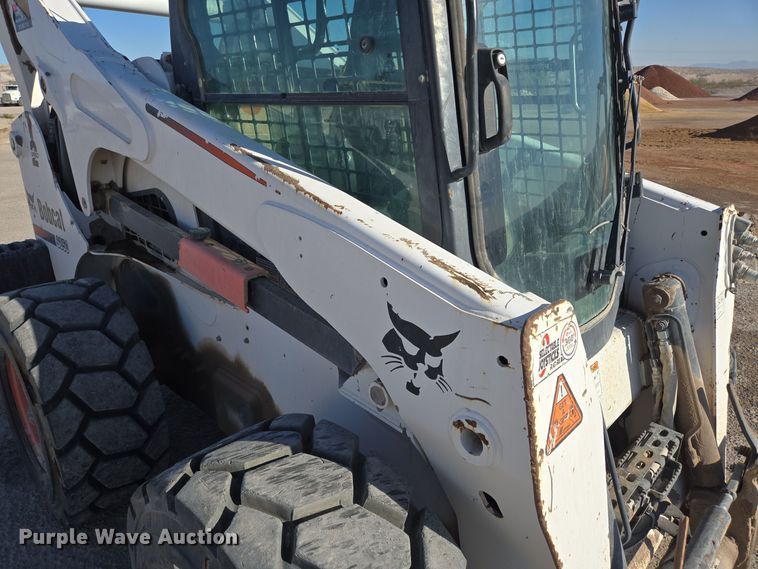 image for item DO2549 2014 Bobcat S850 skid steer loader