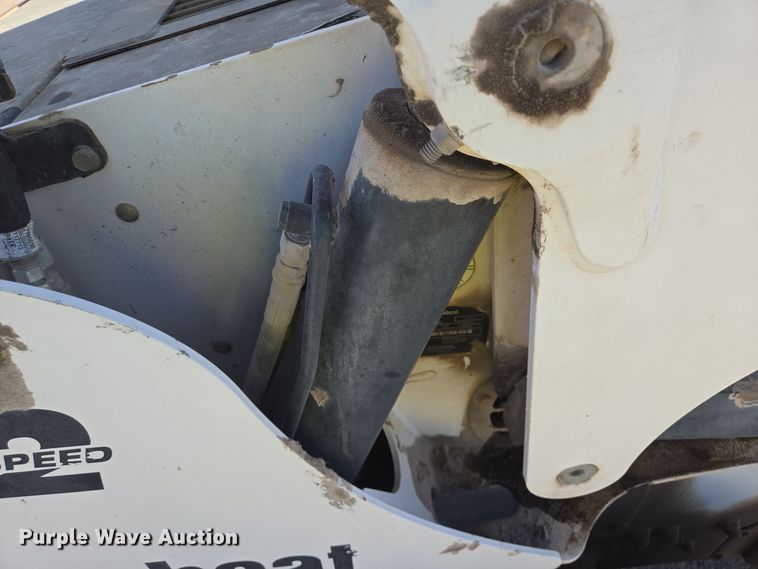 image for item DO2549 2014 Bobcat S850 skid steer loader