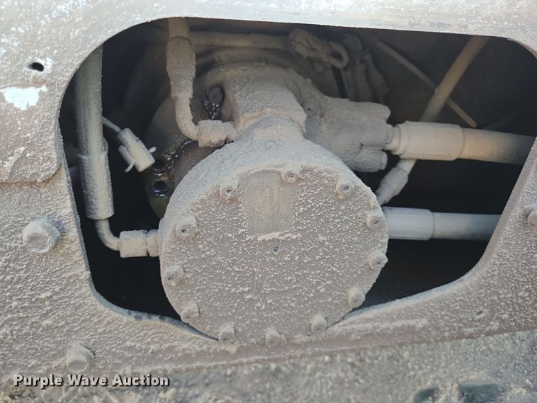 image for item DO2549 2014 Bobcat S850 skid steer loader