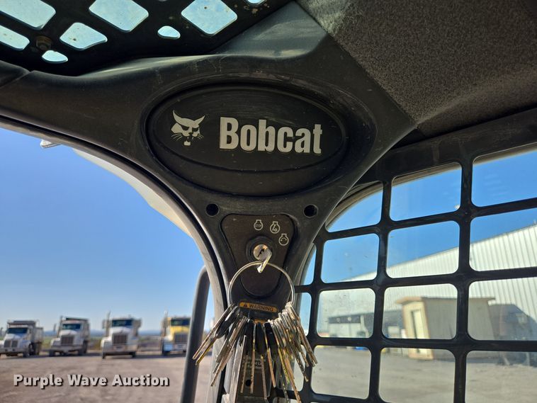 image for item DO2549 2014 Bobcat S850 skid steer loader