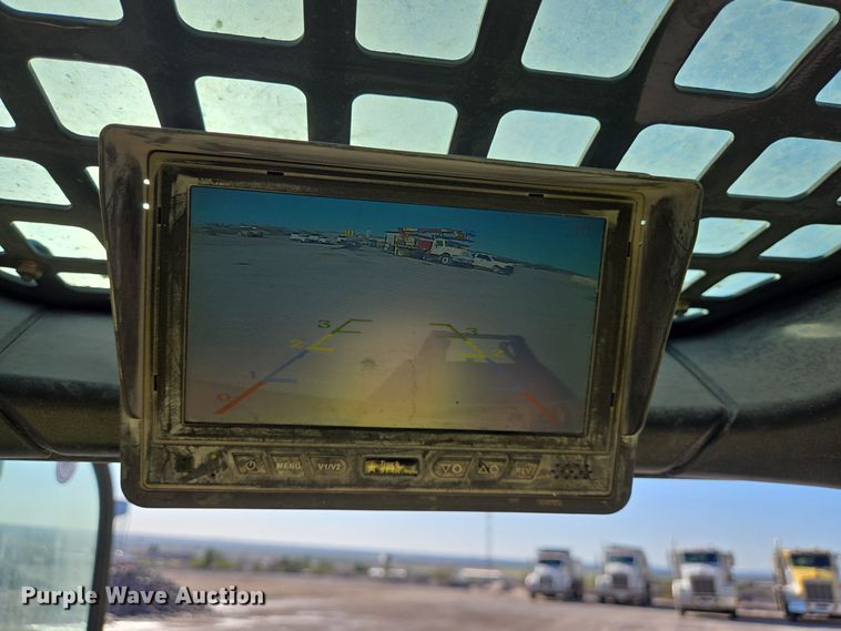 image for item DO2549 2014 Bobcat S850 skid steer loader