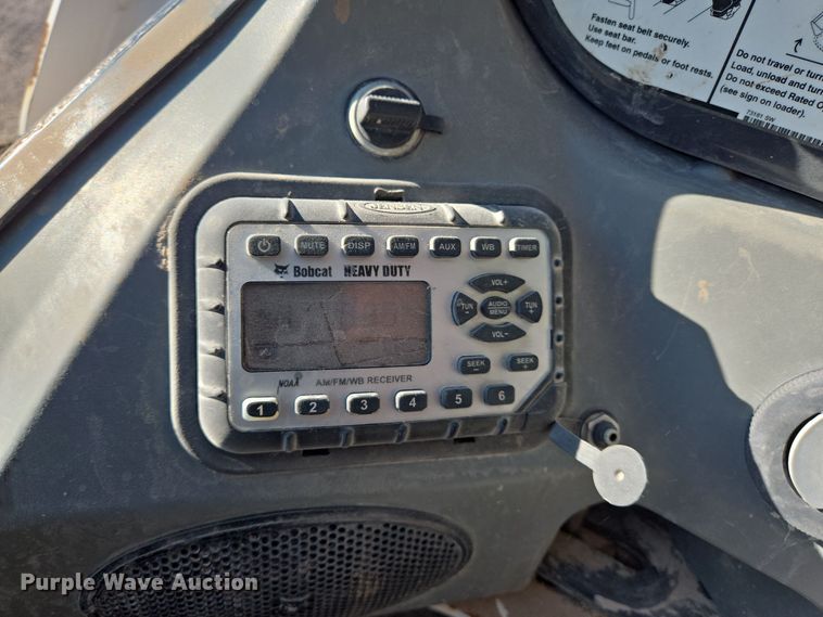 image for item DO2549 2014 Bobcat S850 skid steer loader