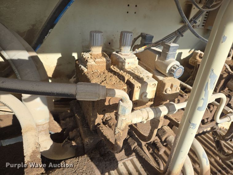 image for item DO2550 1998 Nordberg Lokotrack 100  jaw crusher