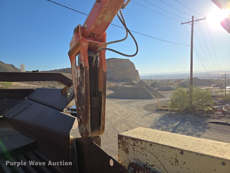 image for item DO2550 1998 Nordberg Lokotrack 100  jaw crusher