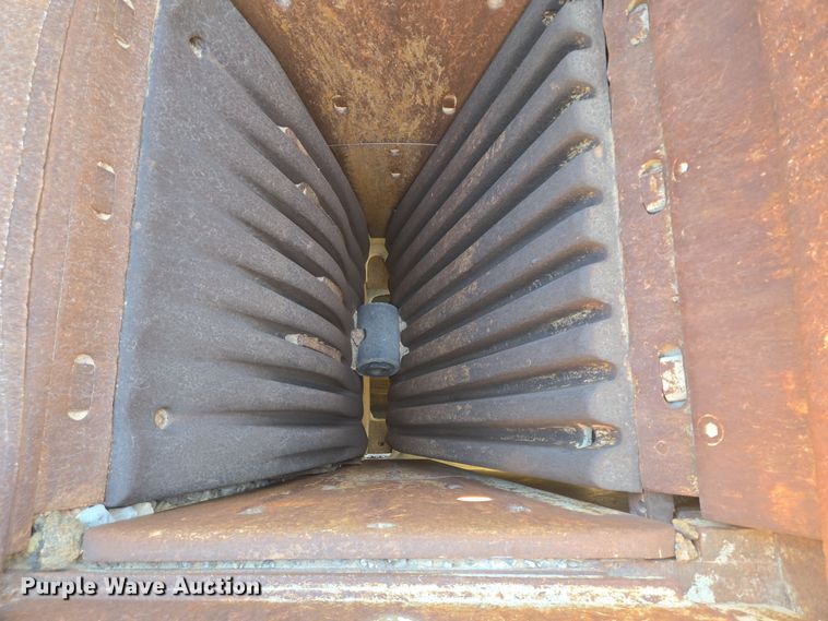 image for item DO2550 1998 Nordberg Lokotrack 100  jaw crusher