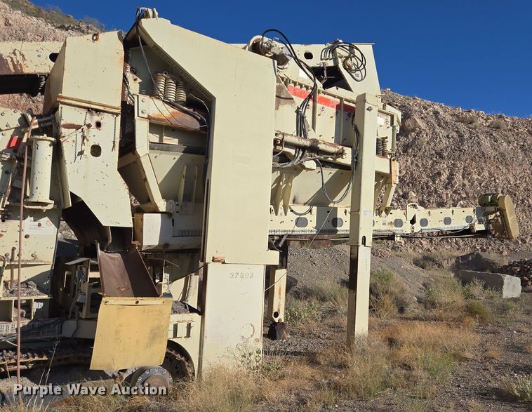 image for item DO2551 1998 Nordberg Lokotrack 1213B jaw crusher