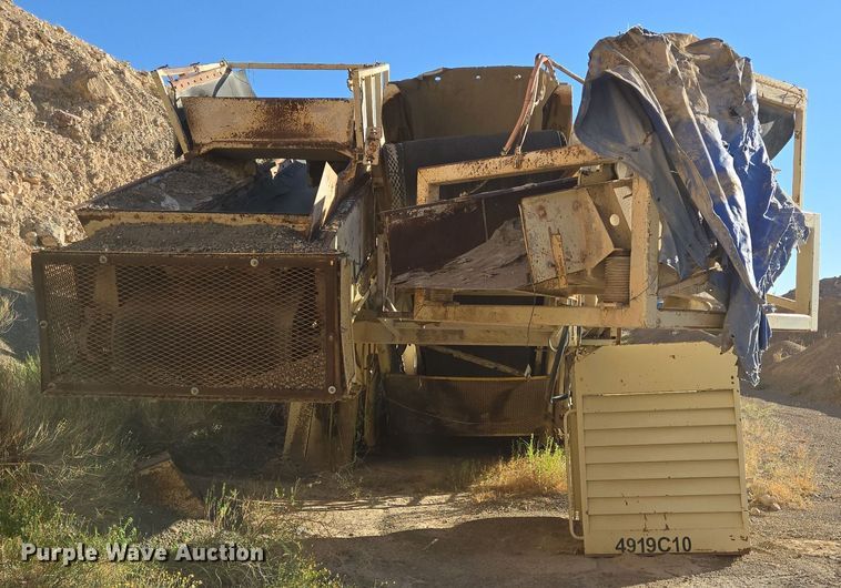 image for item DO2551 1998 Nordberg Lokotrack 1213B jaw crusher