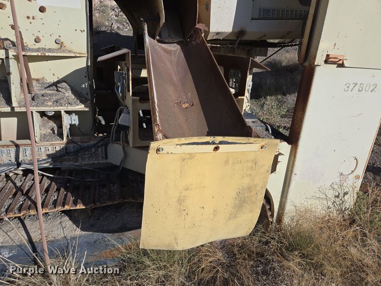 image for item DO2551 1998 Nordberg Lokotrack 1213B jaw crusher