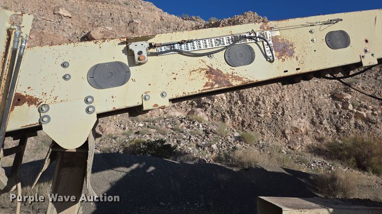 image for item DO2551 1998 Nordberg Lokotrack 1213B jaw crusher