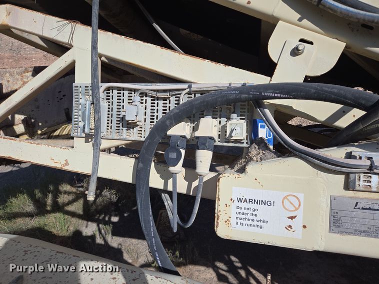 image for item DO2551 1998 Nordberg Lokotrack 1213B jaw crusher