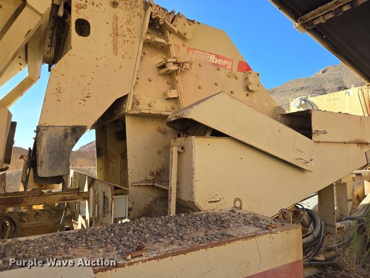image for item DO2551 1998 Nordberg Lokotrack 1213B jaw crusher