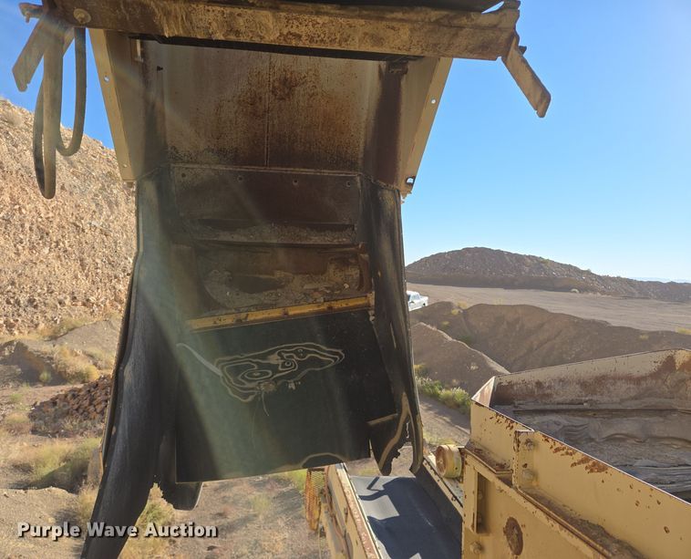 image for item DO2551 1998 Nordberg Lokotrack 1213B jaw crusher