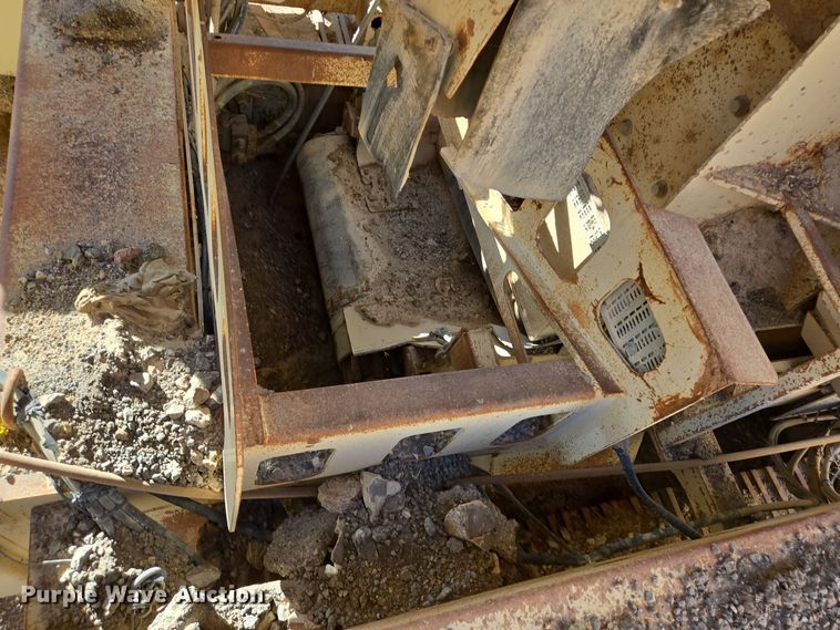 image for item DO2551 1998 Nordberg Lokotrack 1213B jaw crusher