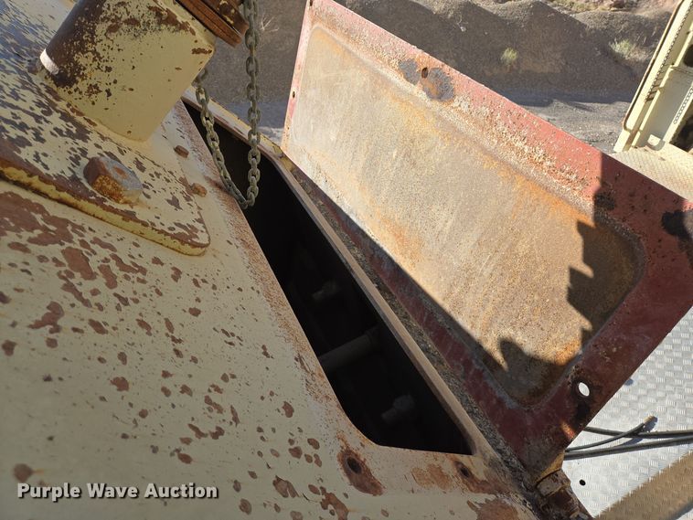 image for item DO2551 1998 Nordberg Lokotrack 1213B jaw crusher