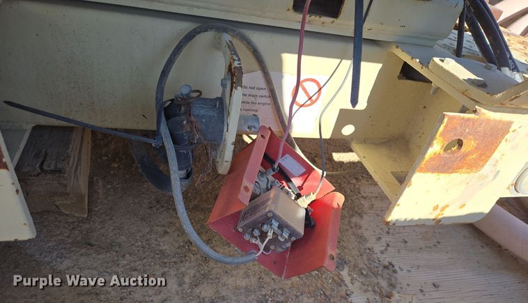 image for item DO2551 1998 Nordberg Lokotrack 1213B jaw crusher