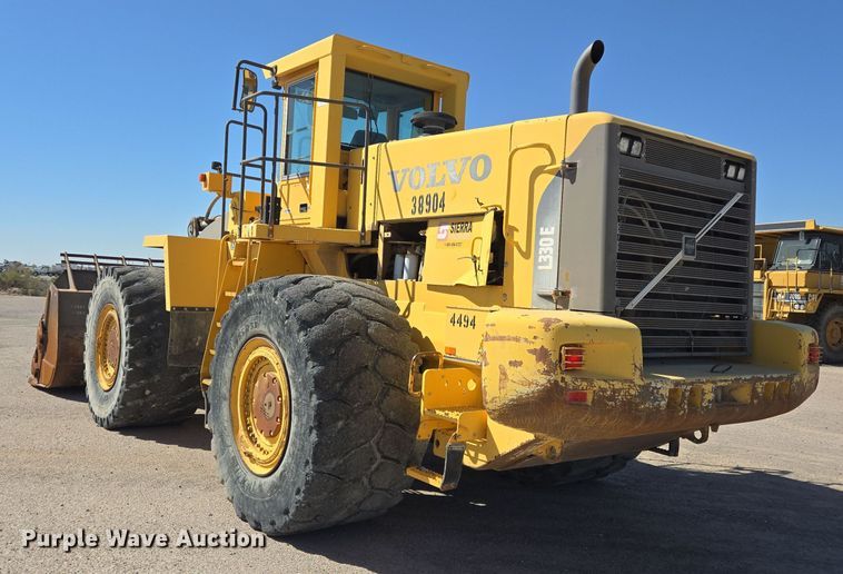 image for item DO2552 2004 Volvo L330E wheel loader