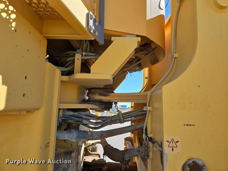 image for item DO2552 2004 Volvo L330E wheel loader