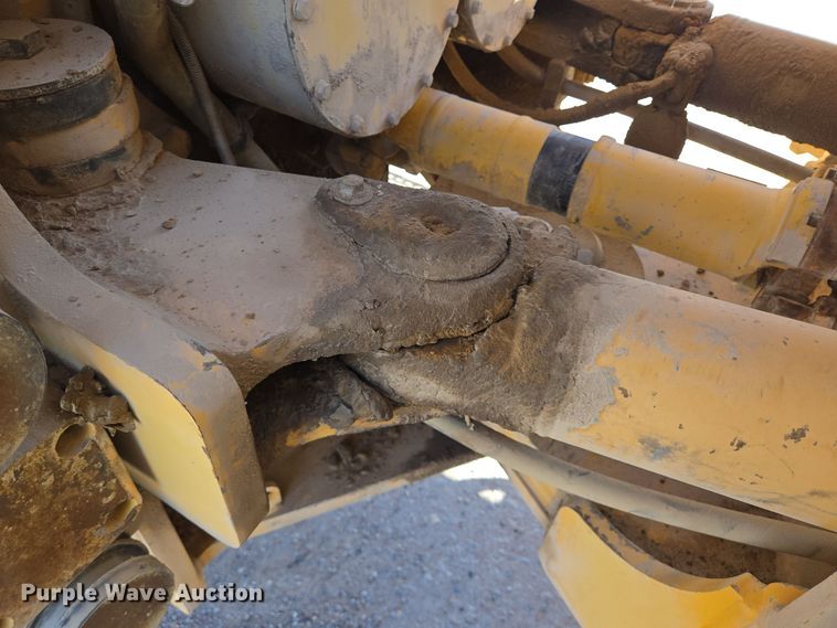 image for item DO2552 2004 Volvo L330E wheel loader