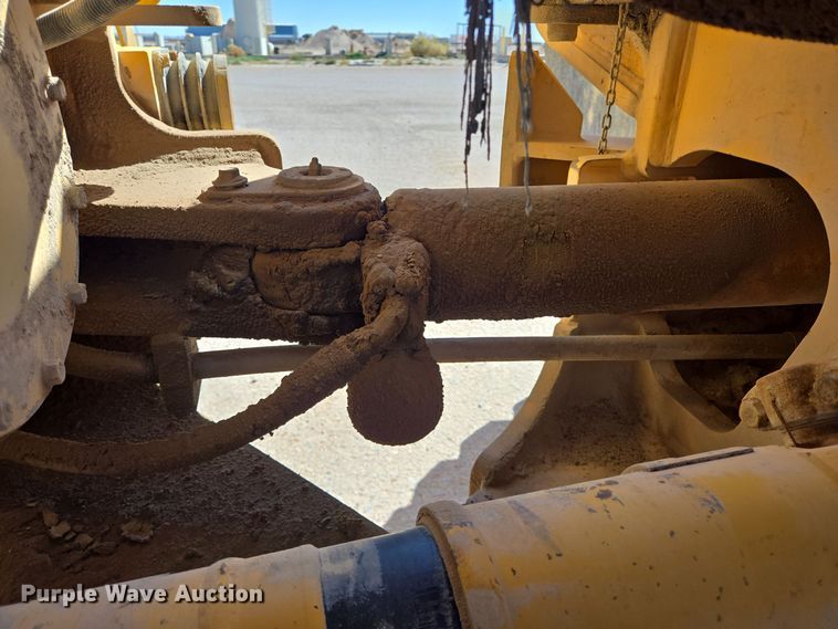 image for item DO2552 2004 Volvo L330E wheel loader