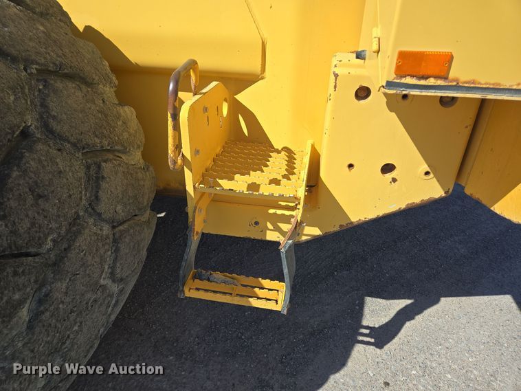 image for item DO2552 2004 Volvo L330E wheel loader